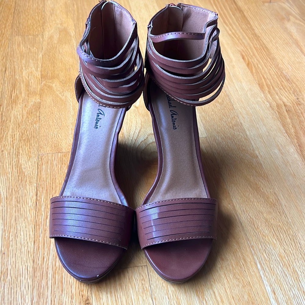 ▪️Women Wedge Sandal